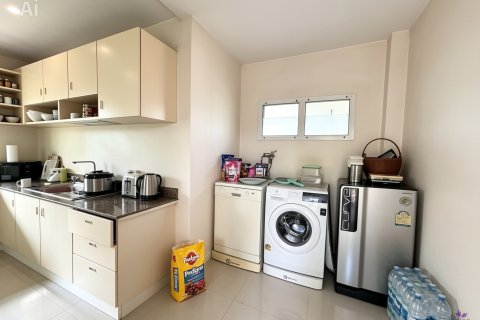 House in San Sai, Thailand 3 bedrooms № 200284 - photo 7