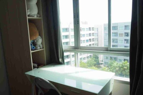 Condominio de 1 dormitorio en Bangkok, Tailandia № 208728 - foto 5