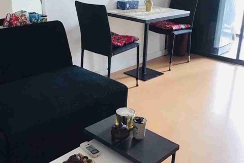 Condominio de 1 dormitorio en Bangkok, Tailandia № 208731 - foto 4