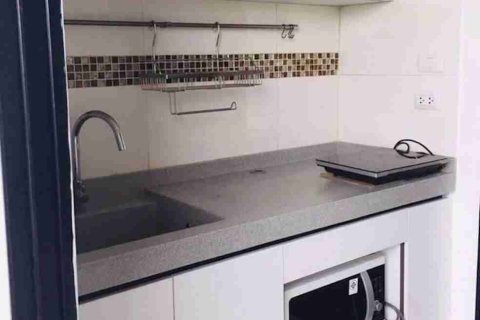 Condominio de 1 dormitorio en Bangkok, Tailandia № 208731 - foto 6