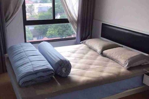 Condominio de 1 dormitorio en Bangkok, Tailandia № 208731 - foto 5