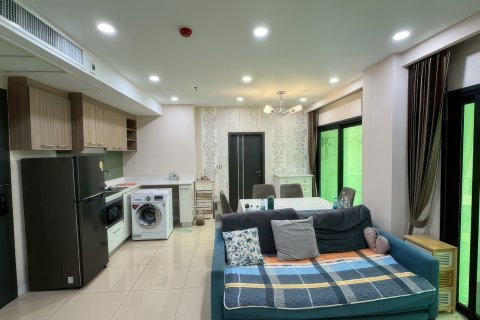 Apartamento de 2 dormitorios en Pattaya, Tailandia № 155593 - foto 3
