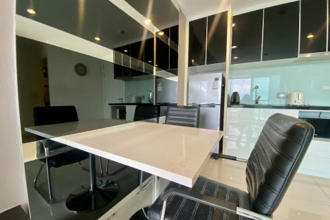 Apartamento de 1 dormitorio en Pattaya, Tailandia № 113372 - foto 23