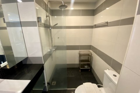 Apartamento de 1 dormitorio en Pattaya, Tailandia № 113372 - foto 20