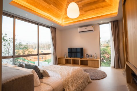 Villa in Phuket, Thailand 3 bedrooms № 54482 - photo 20