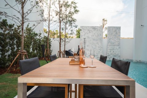 Villa in Phuket, Thailand 3 bedrooms № 54482 - photo 11