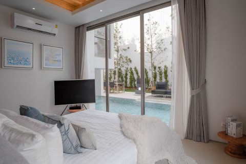 Villa in Phuket, Thailand 3 bedrooms № 54482 - photo 13
