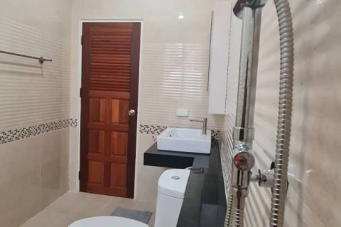 Casa de 3 dormitorios en Pattaya, Tailandia № 157765 - foto 12