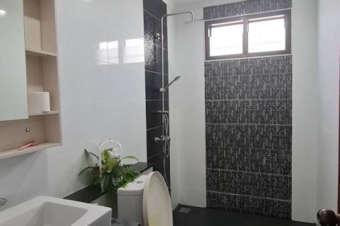 Casa de 3 dormitorios en Pattaya, Tailandia № 157765 - foto 13