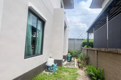 Casa de 4 dormitorios en Bangkok, Tailandia № 157767 - foto 25