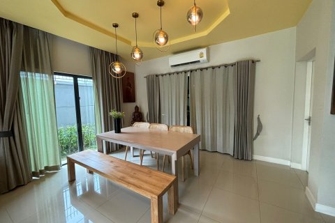 Casa de 4 dormitorios en Bangkok, Tailandia № 157767 - foto 16