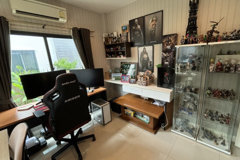 Casa de 4 dormitorios en Bangkok, Tailandia № 157767 - foto 20