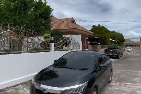 Casa de 3 dormitorios en Pattaya, Tailandia № 157764 - foto 3