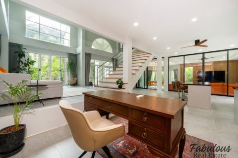 Chalet de 3 dormitorios en Kamala, Tailandia № 179276 - foto 14