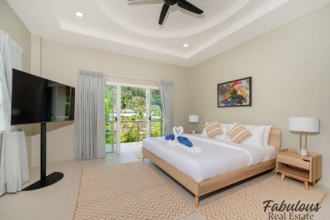 Chalet de 3 dormitorios en Kamala, Tailandia № 179276 - foto 20