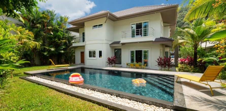 Chalet de 3 dormitorios en Kamala, Tailandia № 179276