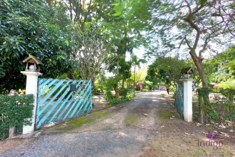 House in Chiang Mai, Thailand 5 bedrooms № 162568 - photo 2