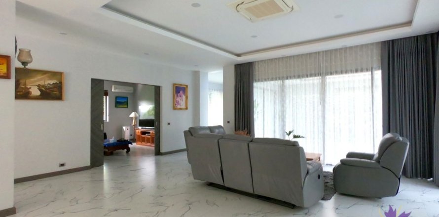 Terreno 440 m2 en Chiang Mai, Tailandia № 162570