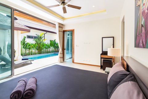 Villa in Pattaya, Thailand 4 bedrooms № 162706 - photo 17