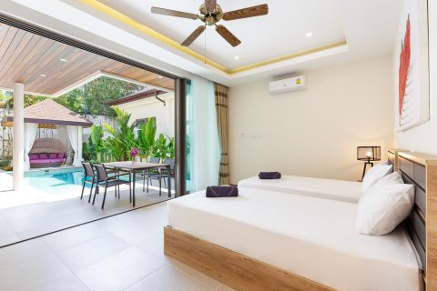 Villa in Pattaya, Thailand 4 bedrooms № 162706 - photo 13