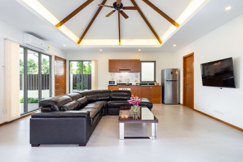 Villa in Pattaya, Thailand 4 bedrooms № 162706 - photo 6