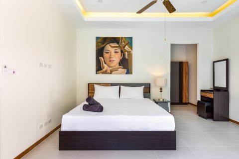 Villa in Pattaya, Thailand 4 bedrooms № 162706 - photo 7