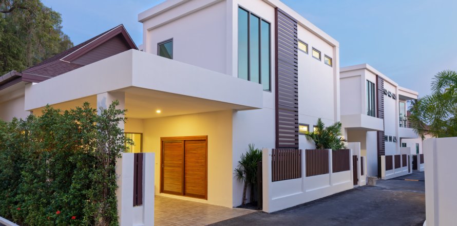 Villa in Pattaya, Thailand 4 bedrooms № 162706