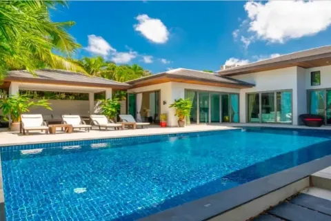 Chalet de 3 dormitorios en Phuket, Tailandia № 162902 - foto 4