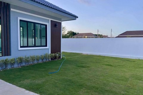 Chalet de 3 dormitorios en Pran Buri, Tailandia № 162899 - foto 3