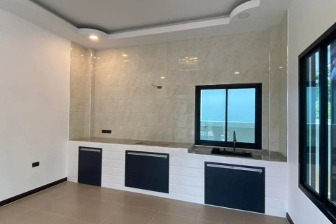 Chalet de 3 dormitorios en Pran Buri, Tailandia № 162899 - foto 8