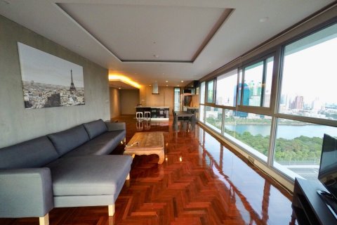 Condominio de 2 dormitorios en Bangkok, Tailandia № 143742 - foto 3