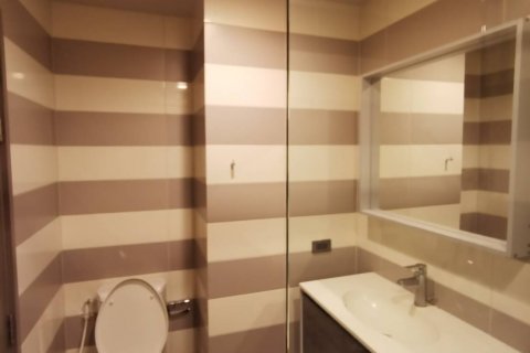Condo in Bangkok, Thailand, 2 bedrooms № 143745 - photo 4