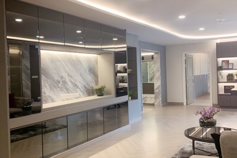Condominio de 3 dormitorios en Bangkok, Tailandia № 143741 - foto 2