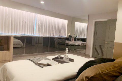 Condominio de 3 dormitorios en Bangkok, Tailandia № 143741 - foto 10