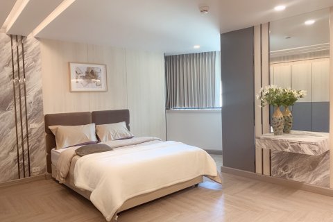 Condominio de 3 dormitorios en Bangkok, Tailandia № 143741 - foto 8
