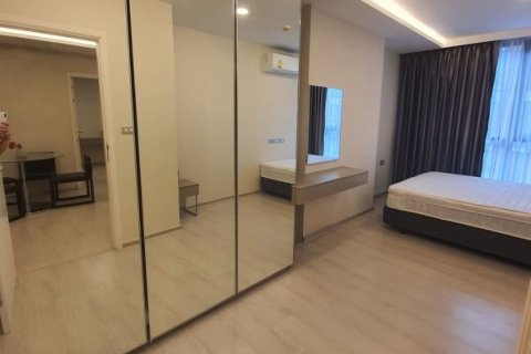 Condominio de 2 dormitorios en Khlong Toei, Bangkok, Tailandia № 154219 - foto 7