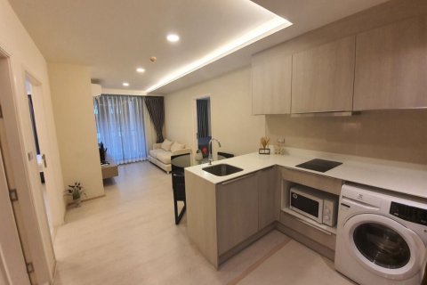 Condominio de 2 dormitorios en Khlong Toei, Bangkok, Tailandia № 154219