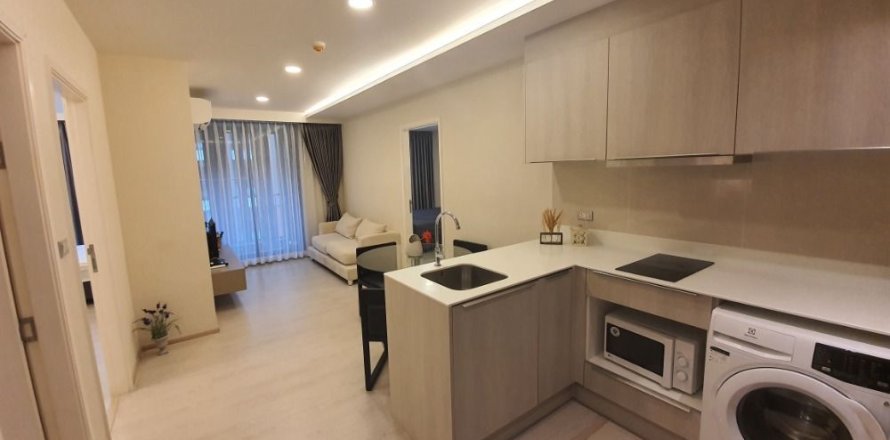 Condominio de 2 dormitorios en Khlong Toei, Bangkok, Tailandia № 154219