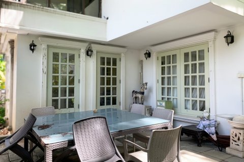 Casa de 3 dormitorios en Bangkok, Tailandia № 143460 - foto 4