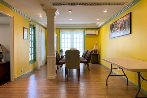 Casa de 3 dormitorios en Bangkok, Tailandia № 143460 - foto 7