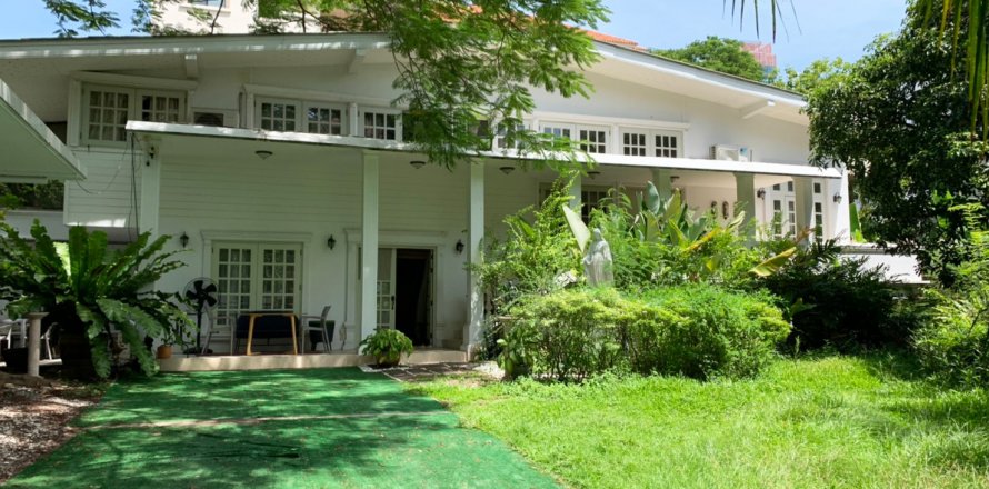 Casa de 3 dormitorios en Bangkok, Tailandia № 143460
