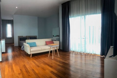 Casa de 3 dormitorios en Bangkok, Tailandia № 65528 - foto 12