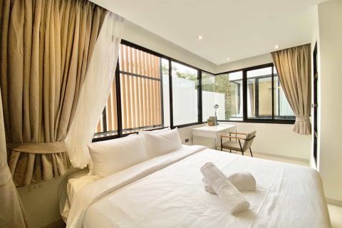 Chalet de 3 dormitorios en Phuket, Tailandia № 165896 - foto 6