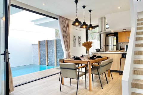 Chalet de 3 dormitorios en Phuket, Tailandia № 165896 - foto 9