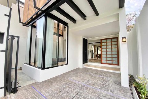 Chalet de 3 dormitorios en Phuket, Tailandia № 165896 - foto 2