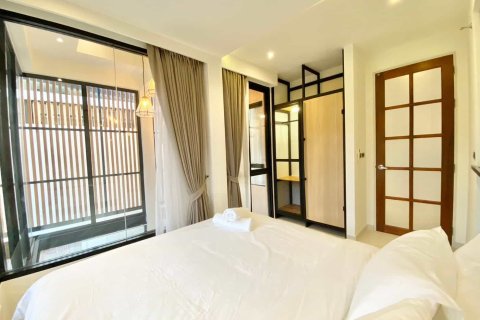 Chalet de 3 dormitorios en Phuket, Tailandia № 165896 - foto 12