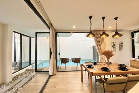 Chalet de 3 dormitorios en Phuket, Tailandia № 165896 - foto 10