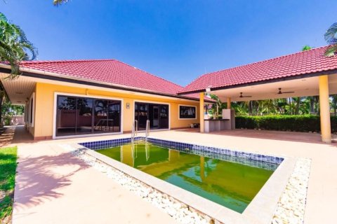 Casa de 5 dormitorios en Pran Buri, Tailandia № 146956