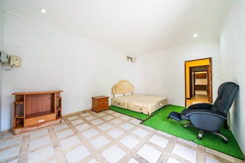 Chalet de 4 dormitorios en Pattaya, Tailandia № 146951 - foto 10