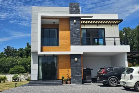 Haus in Pran Buri, Thailand 3 Schlafzimmer № 146954